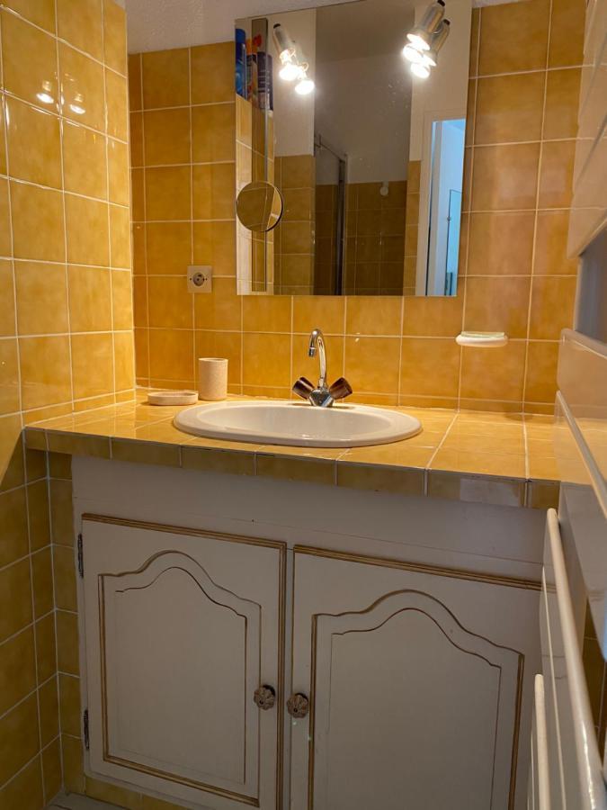Superbe Appartement Cosy Vue Mer Pieds Dans L'Eau Cavalaire-sur-Mer Bagian luar foto