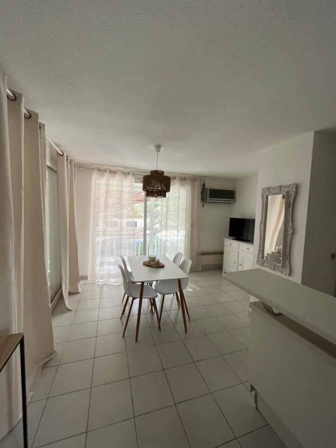 Superbe Appartement Cosy Vue Mer Pieds Dans L'Eau Cavalaire-sur-Mer Bagian luar foto